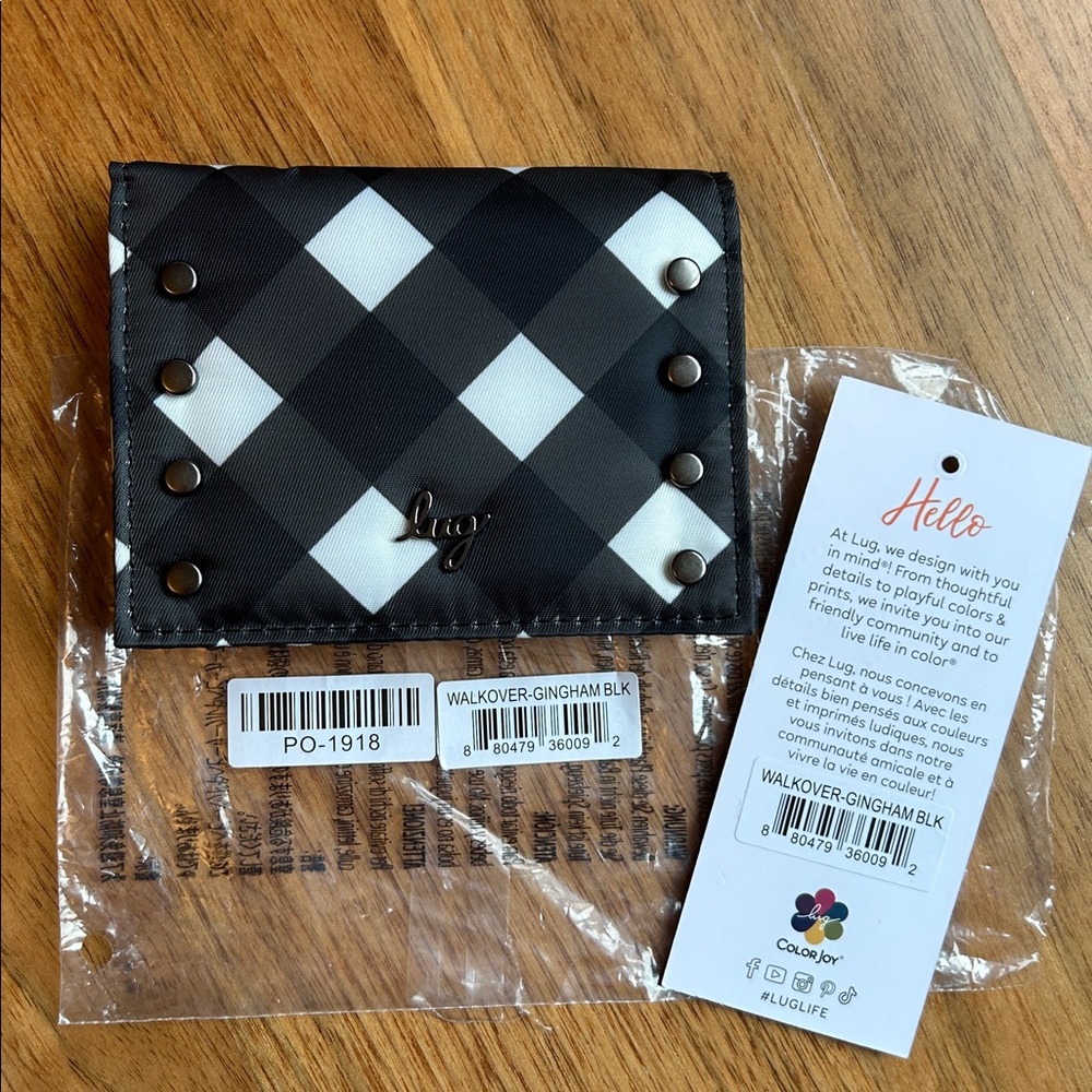NWT Lug Walkover Wallet in Gingham Black